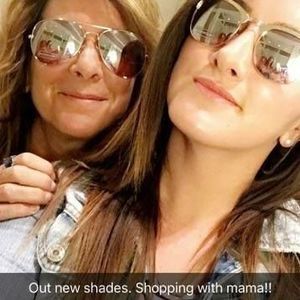 Meet your Posher, Valerie